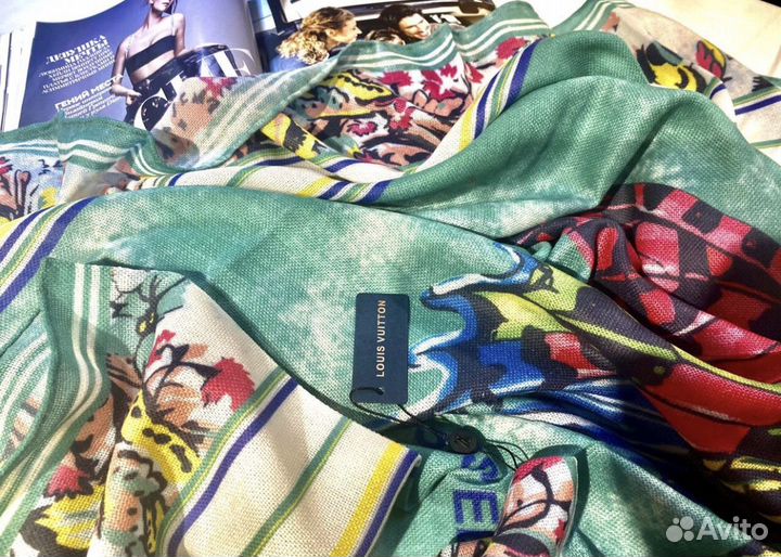 Платокк Louis Vouitton Бабочка Луи Виттон