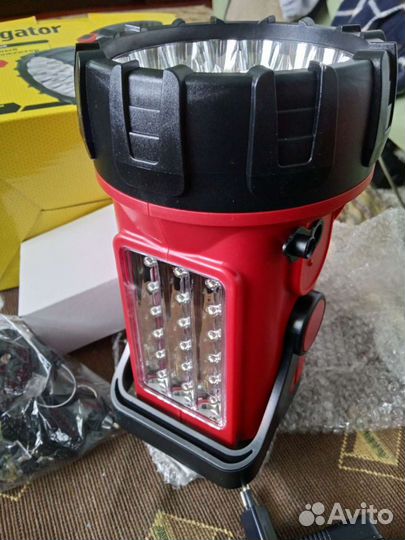 Аккумуляторный фонарь-прожектор