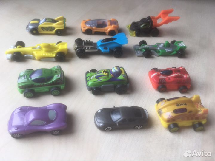 Киндер, разные серии, машины, техника