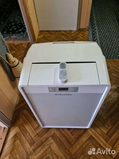 Мобильный кондиционер Electrolux eacm-12DR/N3