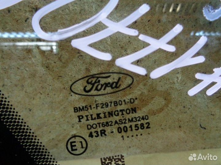 Стекло кузова боковое левое Ford Focus 3 2010-2019