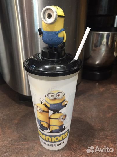 Стаканы с трубочкой