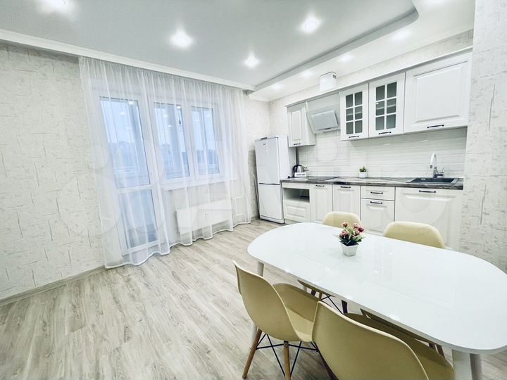 2-к. квартира, 56 м², 2/19 эт.