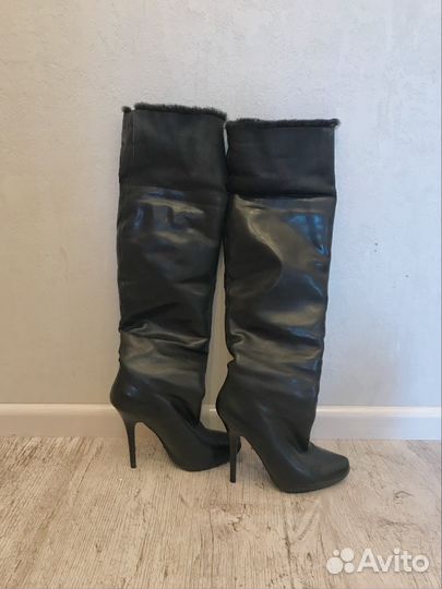 Сапоги из натуральной кожи и меха corso como