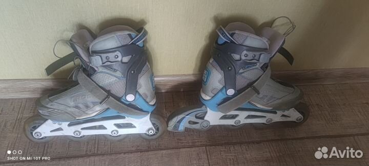 Роликовые коньки