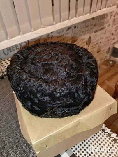 Шапка женская каракуль СССР