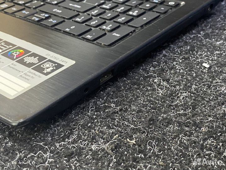 Полуигровой ноутбук Acer