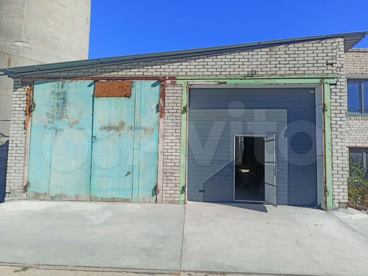 Гараж, > 30 м²