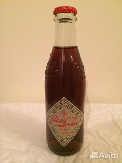 Бутылка Coca-Cola в винтажном стиле