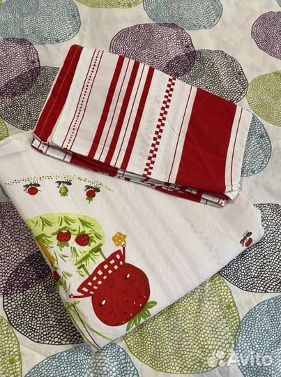 Постельное белье IKEA много