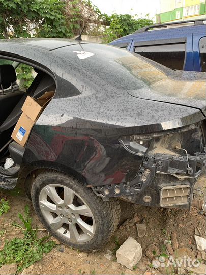 Задняя часть renault fluence