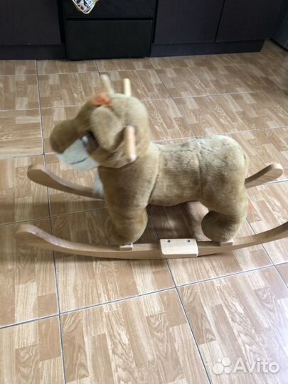 Детская качалка лев