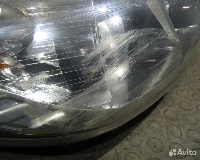 KIA Ceed 2 Фара правая