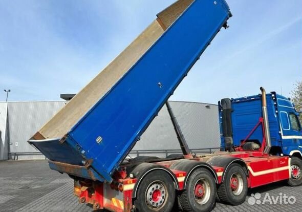 В разборке грузовик Volvo,FMX с 2010