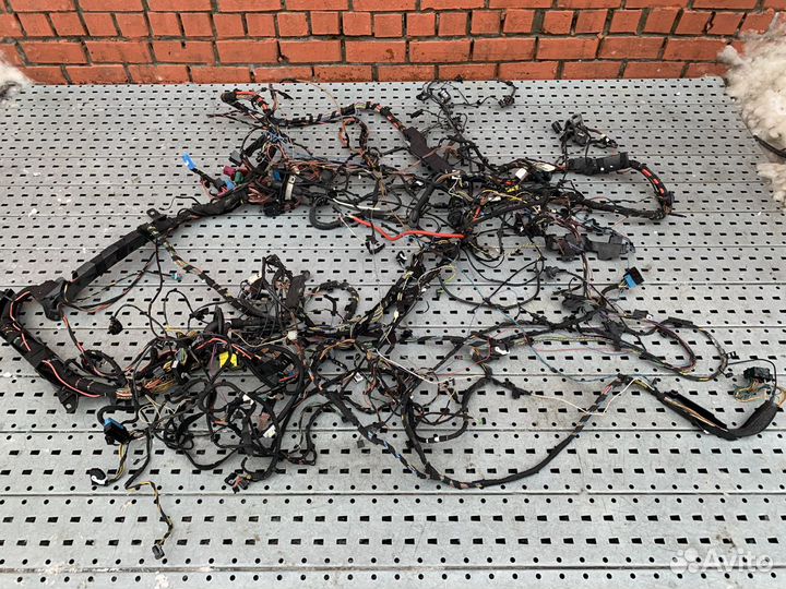 BMW 1-Series E87 Проводка (коса) салонная