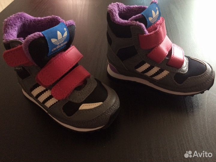 Кроссовки adidas