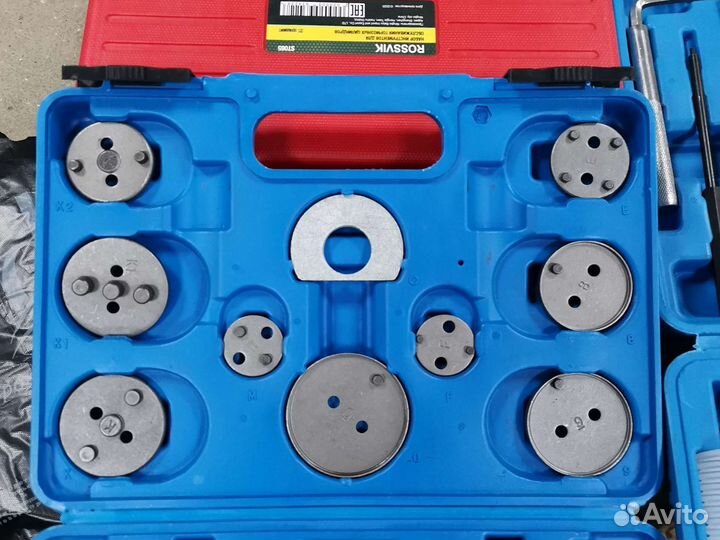 Набор для сведения тормозных цилиндров 21 пр