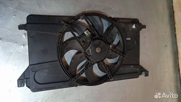 Вентилятор радиатора Ford Focus 2 2008 3M518C607EC