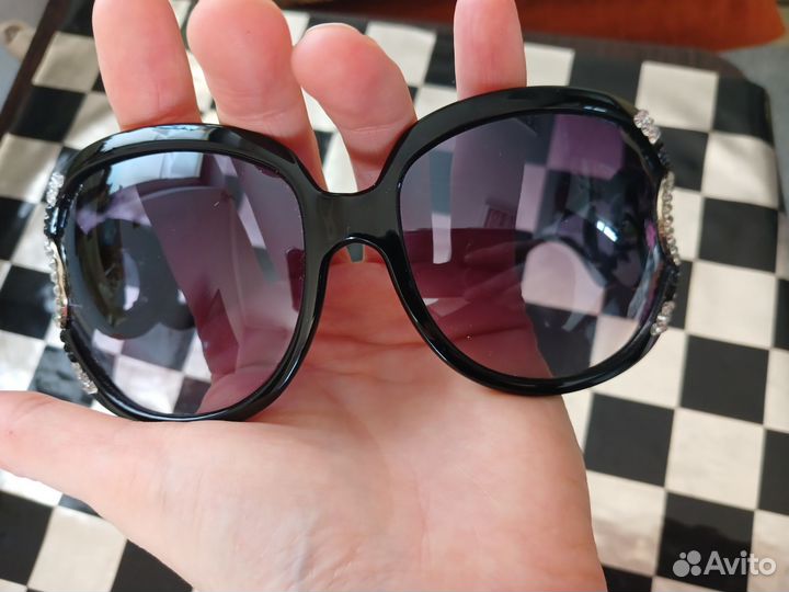 Солнцезащитные очки