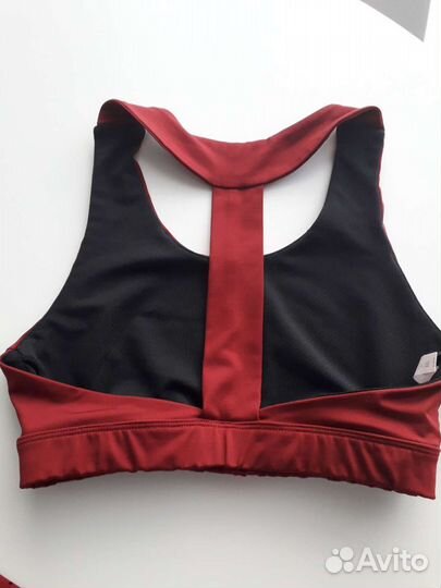 Спортивный топ и лосины женские