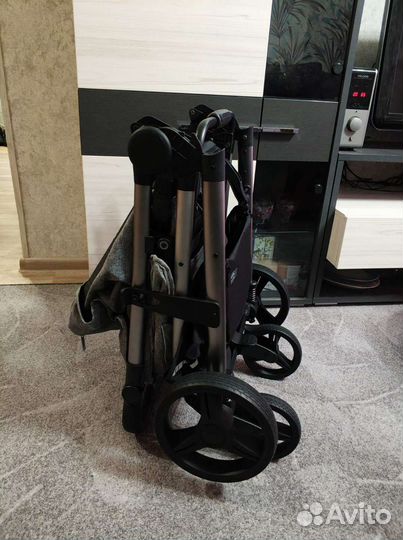 Прогулочная коляска carrello bravo plus