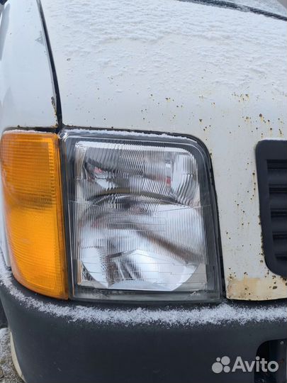 Правая/левая фара Volkswagen lt