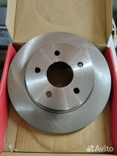 Задние тормозные диски, колодки Ford Focus 2