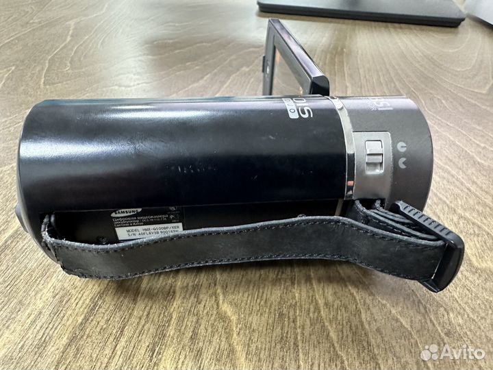 Видекамера Samsung Full HD OIS Duo