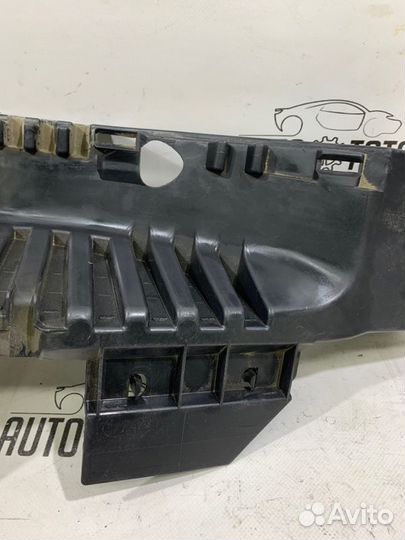 Обшивка багажника задняя правая Renault Scenic 2