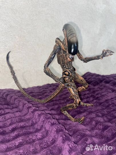 Коллекционная редкая фигурка ксеноморфа