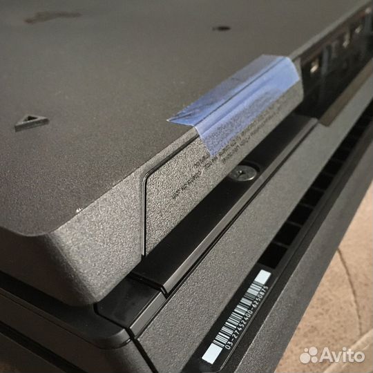 Плейстейшн PS4 PRO + 3000 игр. Хиты в описании