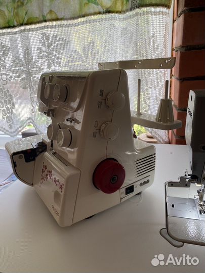 Оверлок Janome 075D