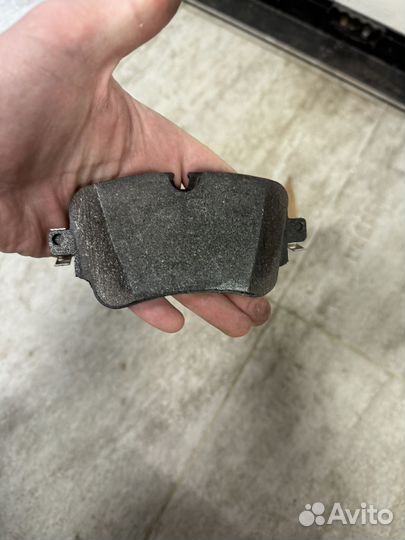 Тормозные колодки задние