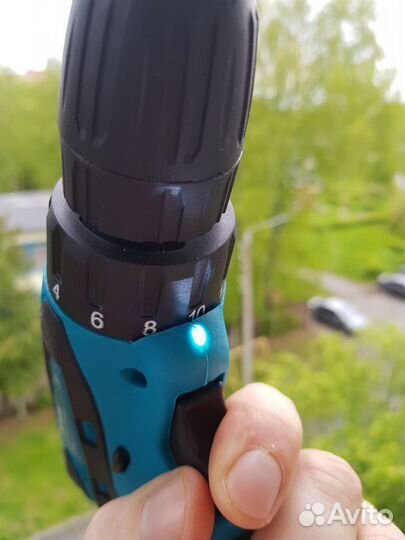 Шуруповерт makita 18v