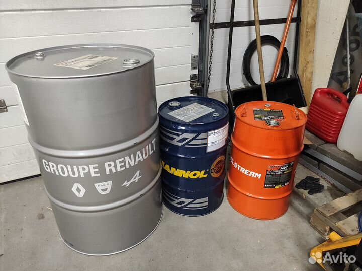 Бочки металлические 200л и 60л из под масла