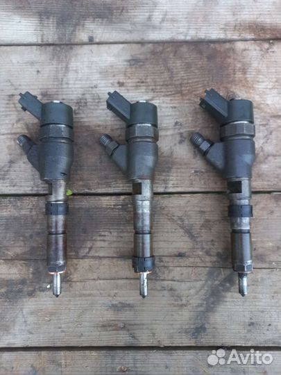 Топливная форсунка Citroen Xantia 2.0 HDI 1999г