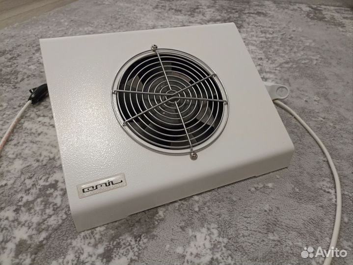 Маникюрный настольный пылесос emil X2