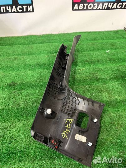 Обшивка стойки передней передняя левая Ford