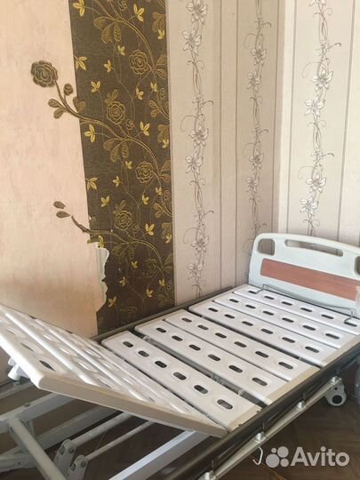 Кровать медицинская