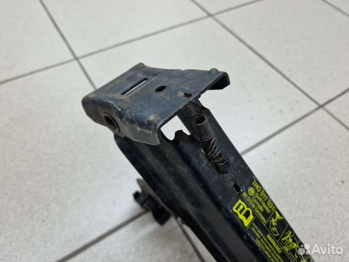 Домкрат Volkswagen Golf 3, Passat B5 1H0011031