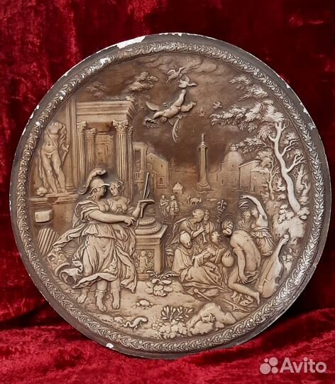 Настенное панно из гипса