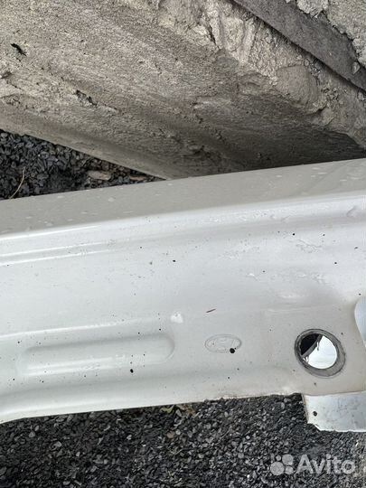 Крыло переднее правое на hyundai solaris