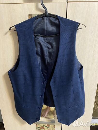 Школьный костюм