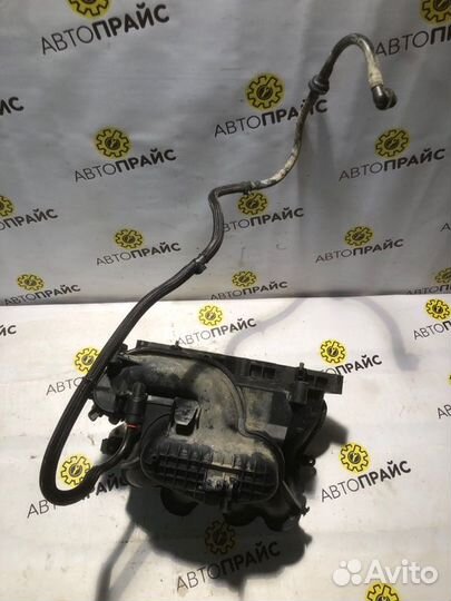 Коллектор впускной Ford Focus 2 sida 1.6 2008