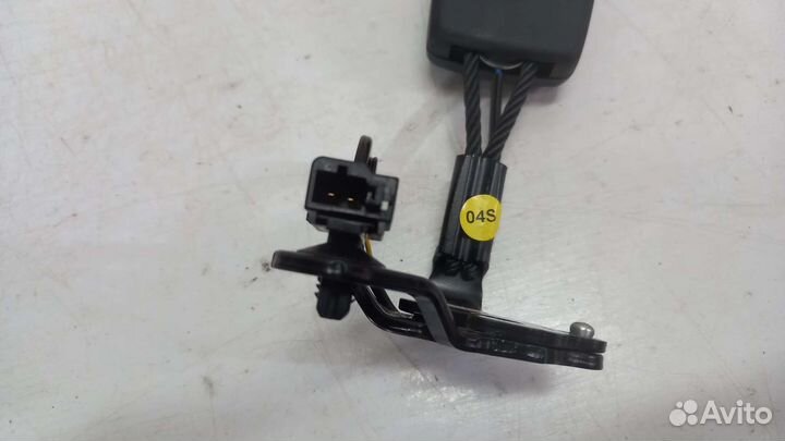 Замок ремня безопасности задний Skoda Octavi A8