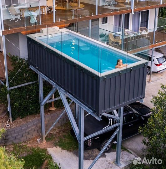 Бассейн в контейнере