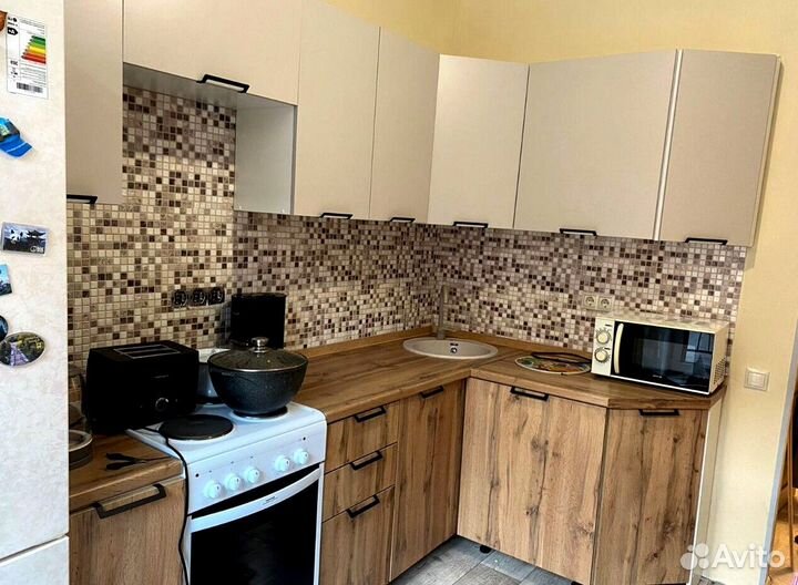 Угловая кухня в наличии