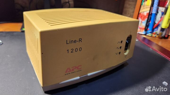 Стабилизатор напряжения аpc Line-R1200 VA
