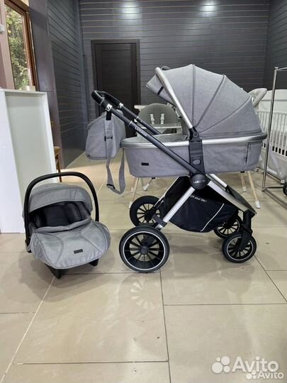 Коляска Luxmom 750 