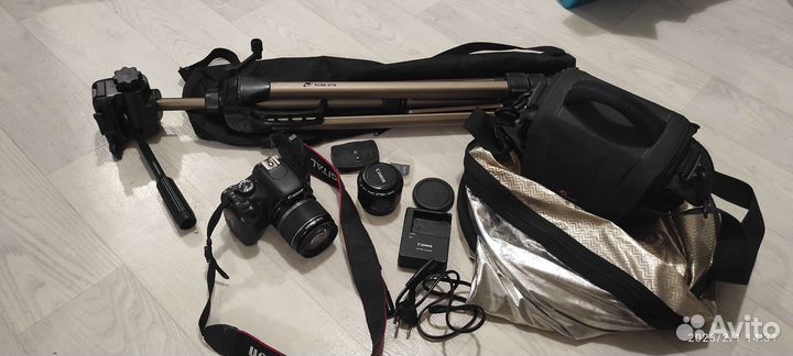 Фотоаппарат canon eos 550d и аксессуары
